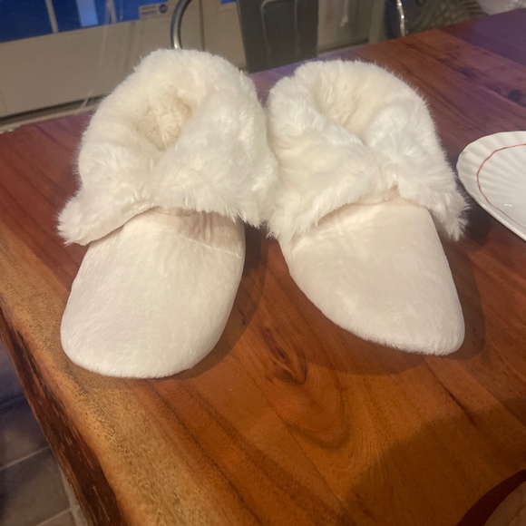 Pottery Barn Shoes - Pottery barn slippers